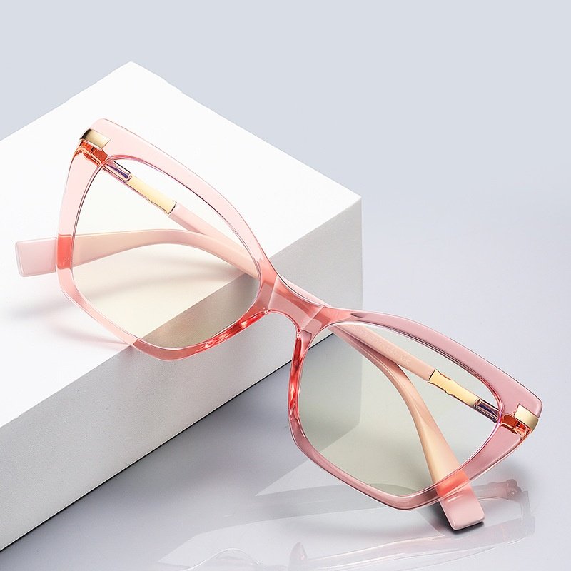Women's Pink Cat-Eye Glasses—Stylish and Lightweight Frames